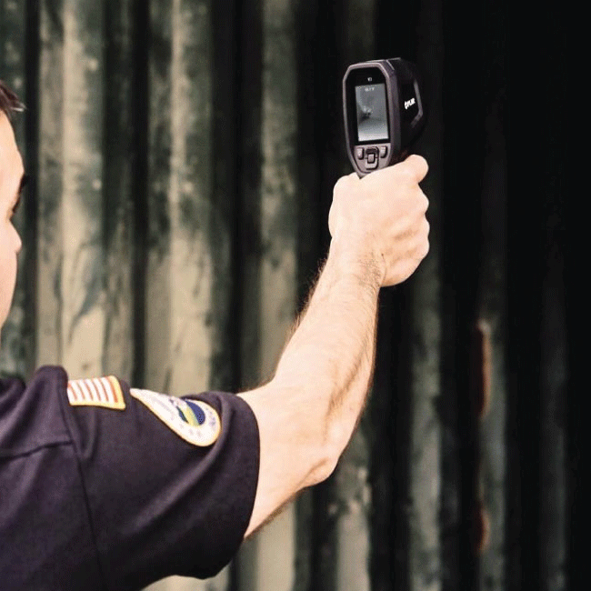 FLIR K1 – Compact Thermal Imaging Camera for Scene Assessment and Command — view 3