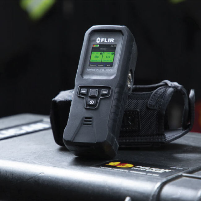 FLIR identiFINDER R225 – Advanced Spectroscopic Personal Radiation Detector (SPRD) — view 4